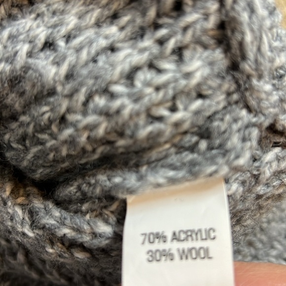 Stylestalker grey Kyanite sweater - Picture 7 of 10